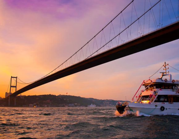 Bosphorus Sunset Cruise Tour in Istanbul